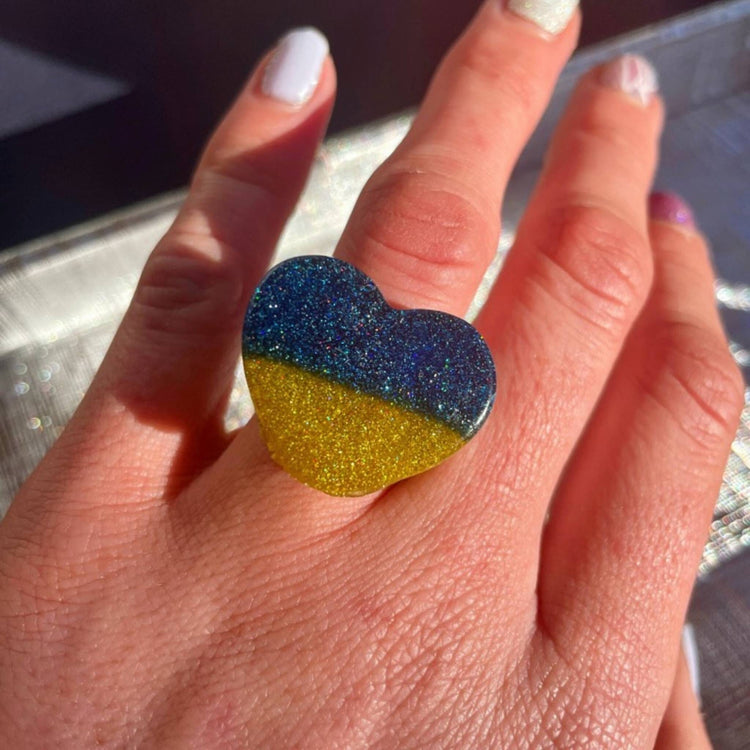 CHUNKY HEART SOLIDARITY RINGS (5 STYLES) - Midnight Studio Rings