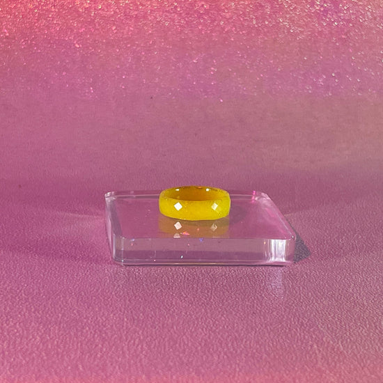 Faceted Ring Bands - Midnight Studio Neon Yellow / 6 Rings