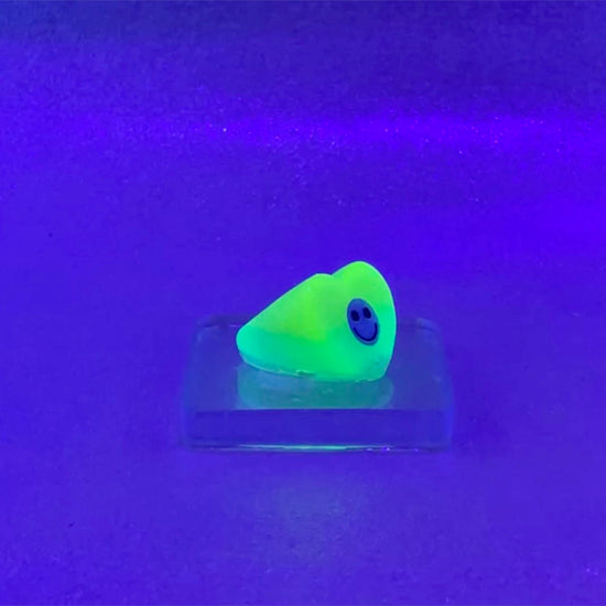Glow in the Dark Smiley Face Heart Ring - Midnight Studio Rings