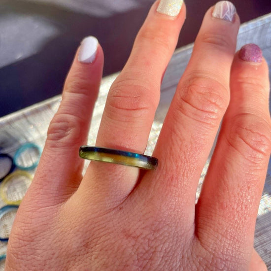 THIN CRESCENT SOLIDARITY RINGS (3 Styles) - Midnight Studio Rings