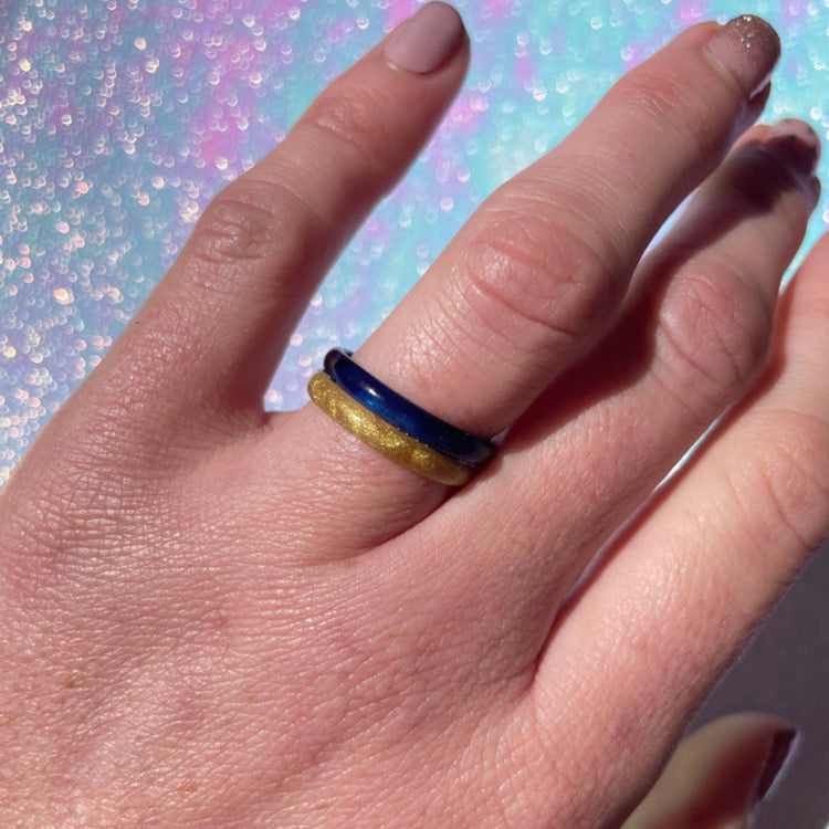 THIN STACKABLE SOLIDARITY RING SET - Midnight Studio Blue + Gold / 6 Rings